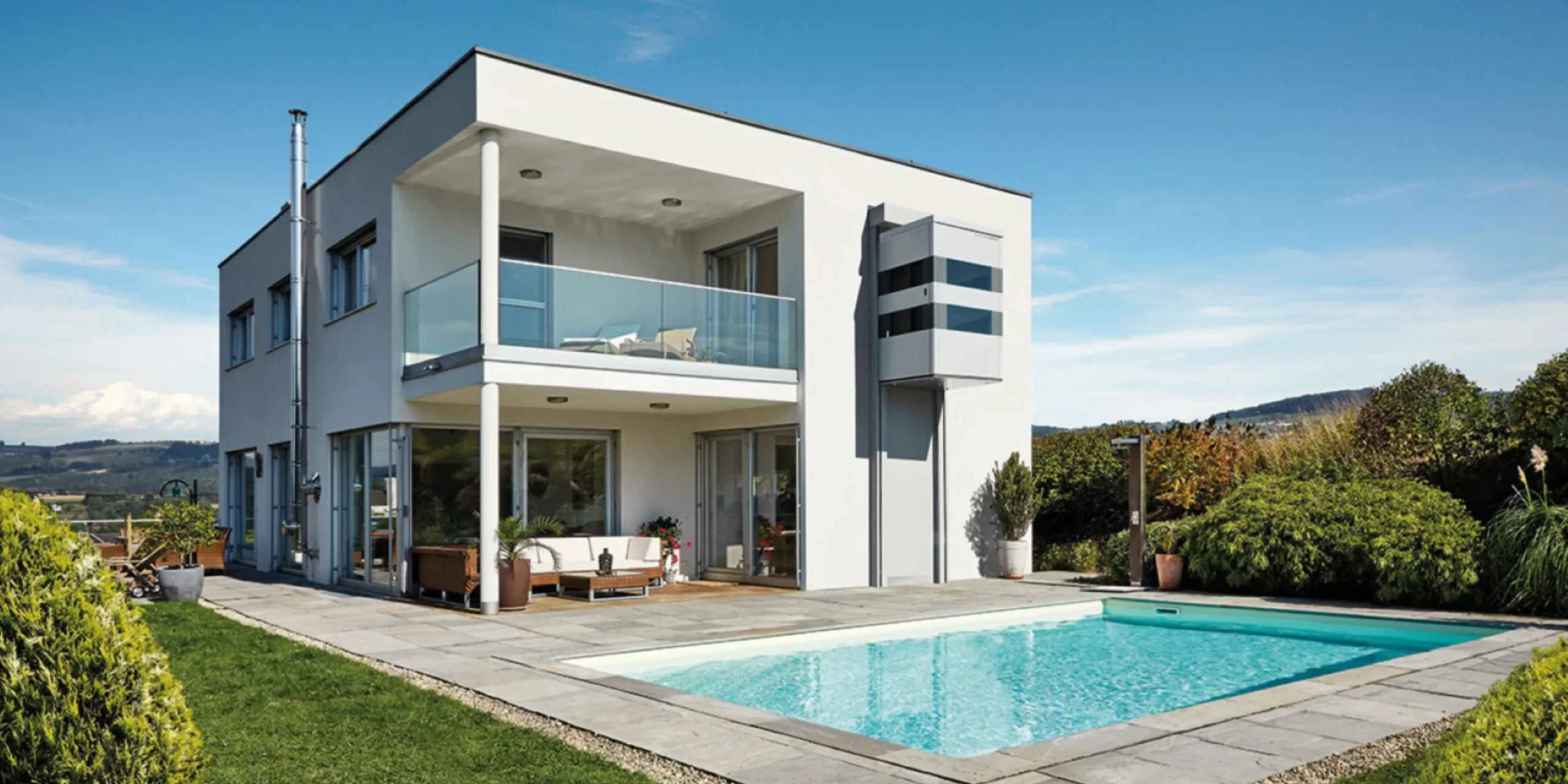 Das Bild zeigt einen Senkrechtlift..