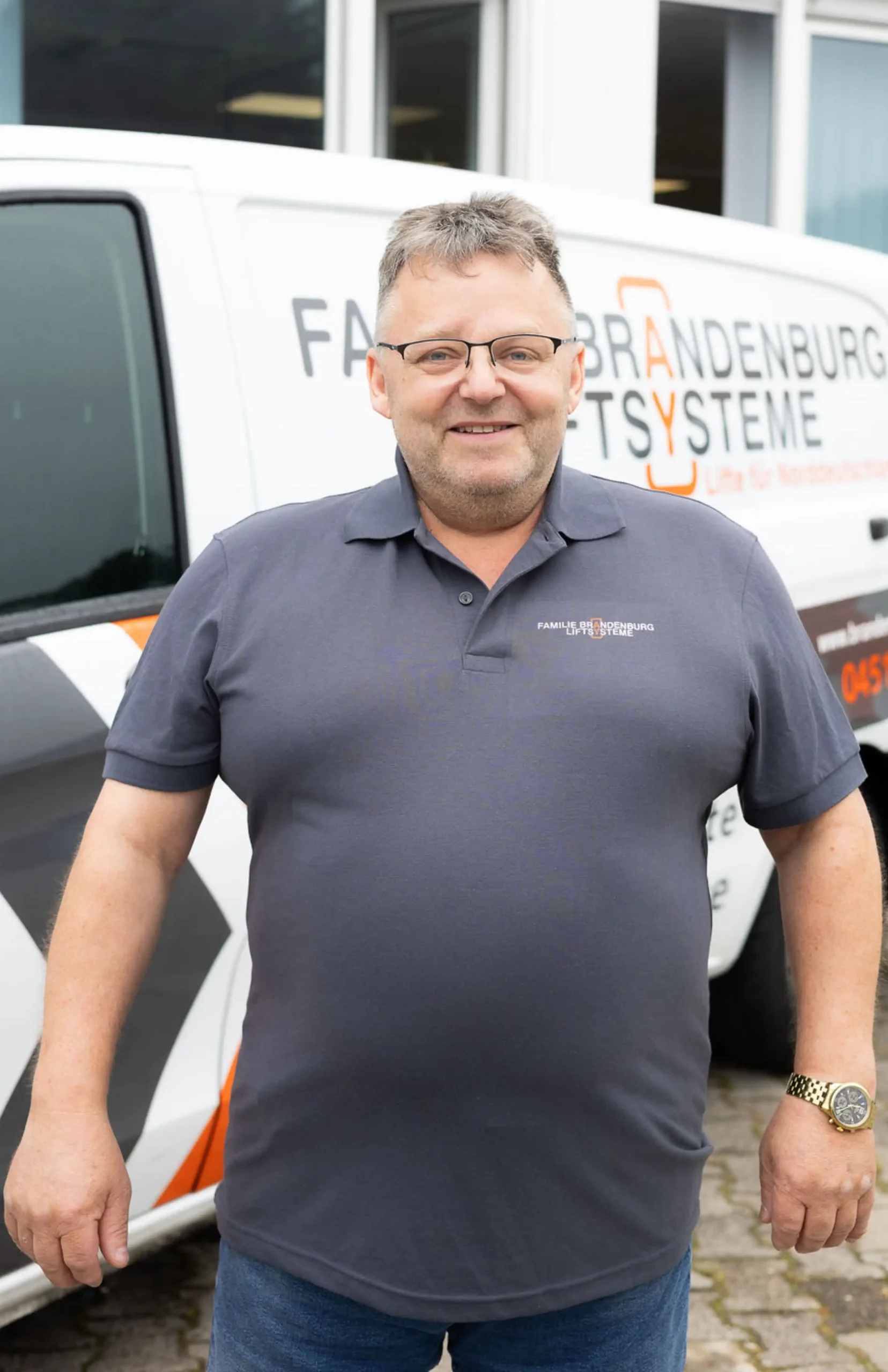 Das Bild zeigt ein Porträt von Jens Verein.